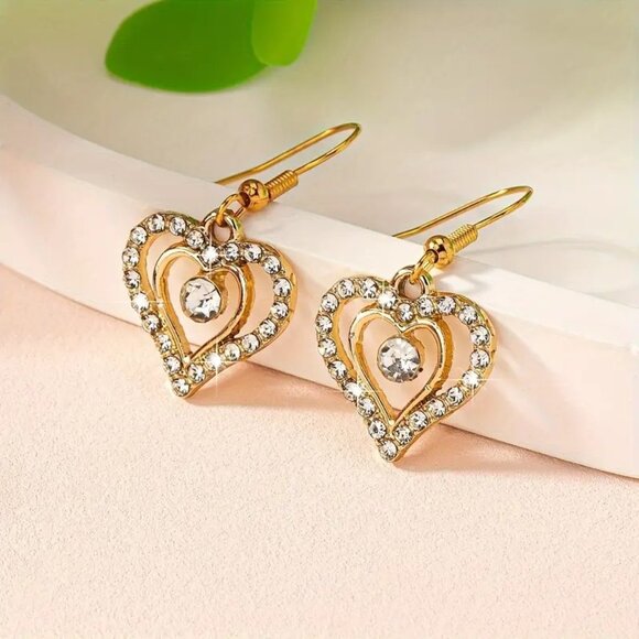 Gold Tone Heart-Shaped Drop‎ Earrings - Picture 2 of 4